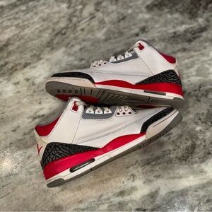 Nike Air Jordan 3 Retro Fire Red 2022 size 9.5
